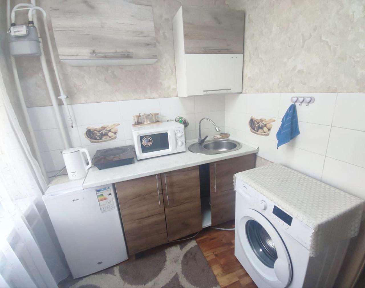 Комфортная Квартира Для 2Х Персон Apartment Bișkek Exterior foto